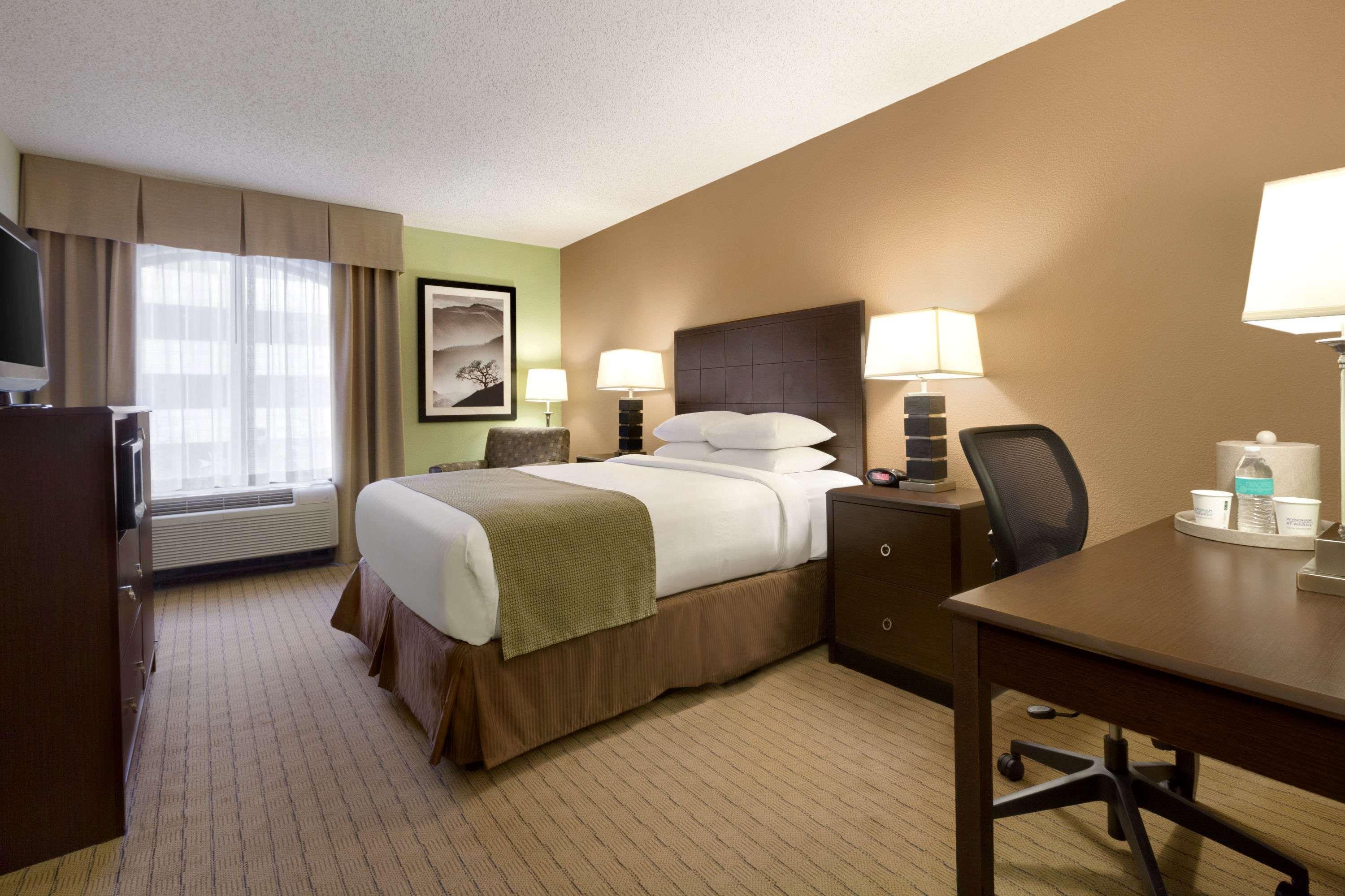 Days Inn By Wyndham Baltimore Inner Harbor Eksteriør billede