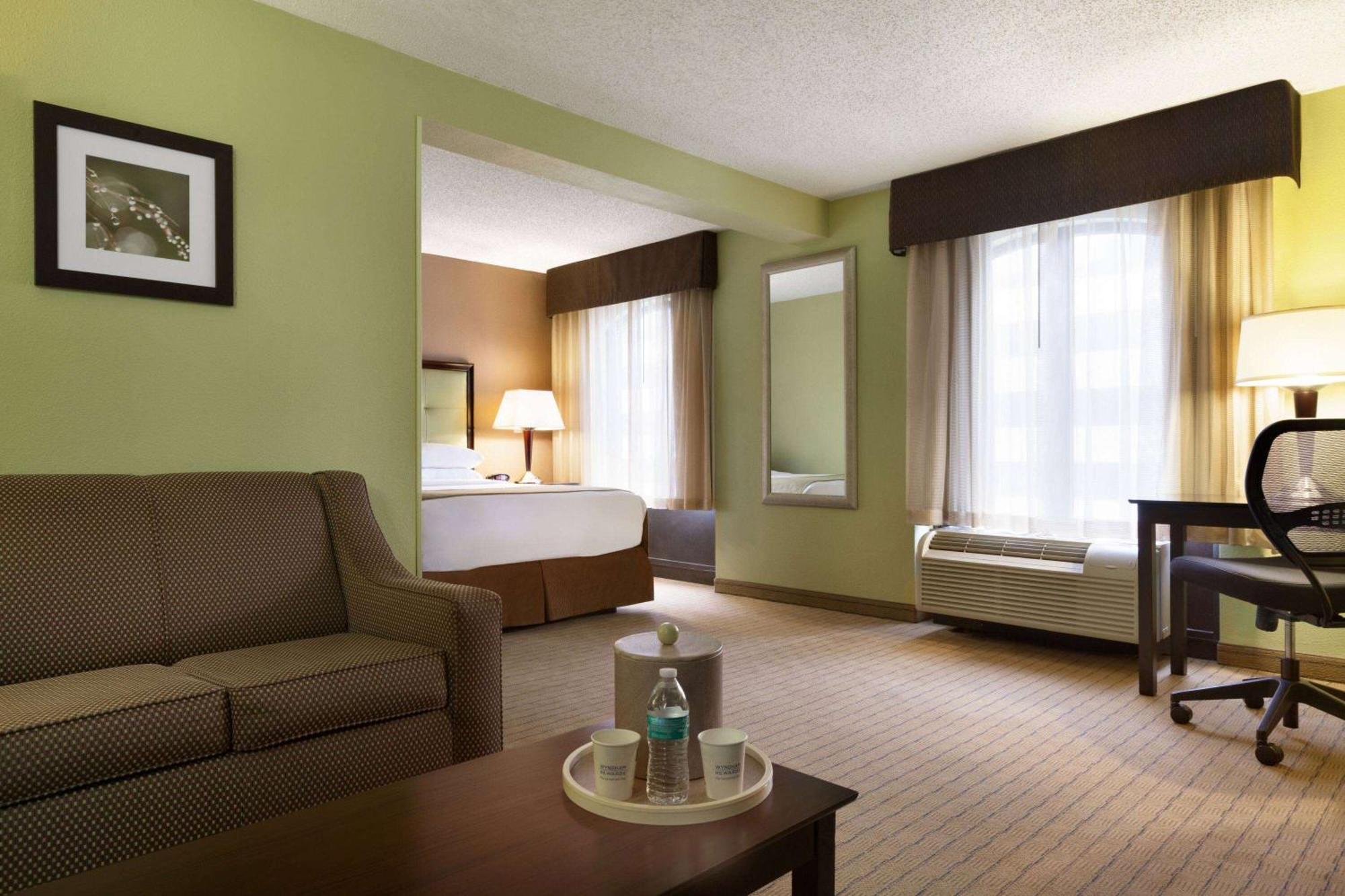 Days Inn By Wyndham Baltimore Inner Harbor Eksteriør billede